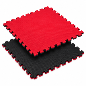PISO TATAMI 2.5CM 1M X 1M ROJO CON NEGRO